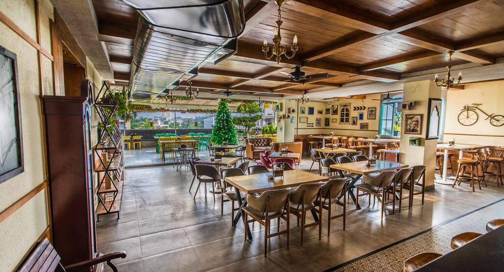 Chapter One Bar Maiin New Bel Road Bangalore